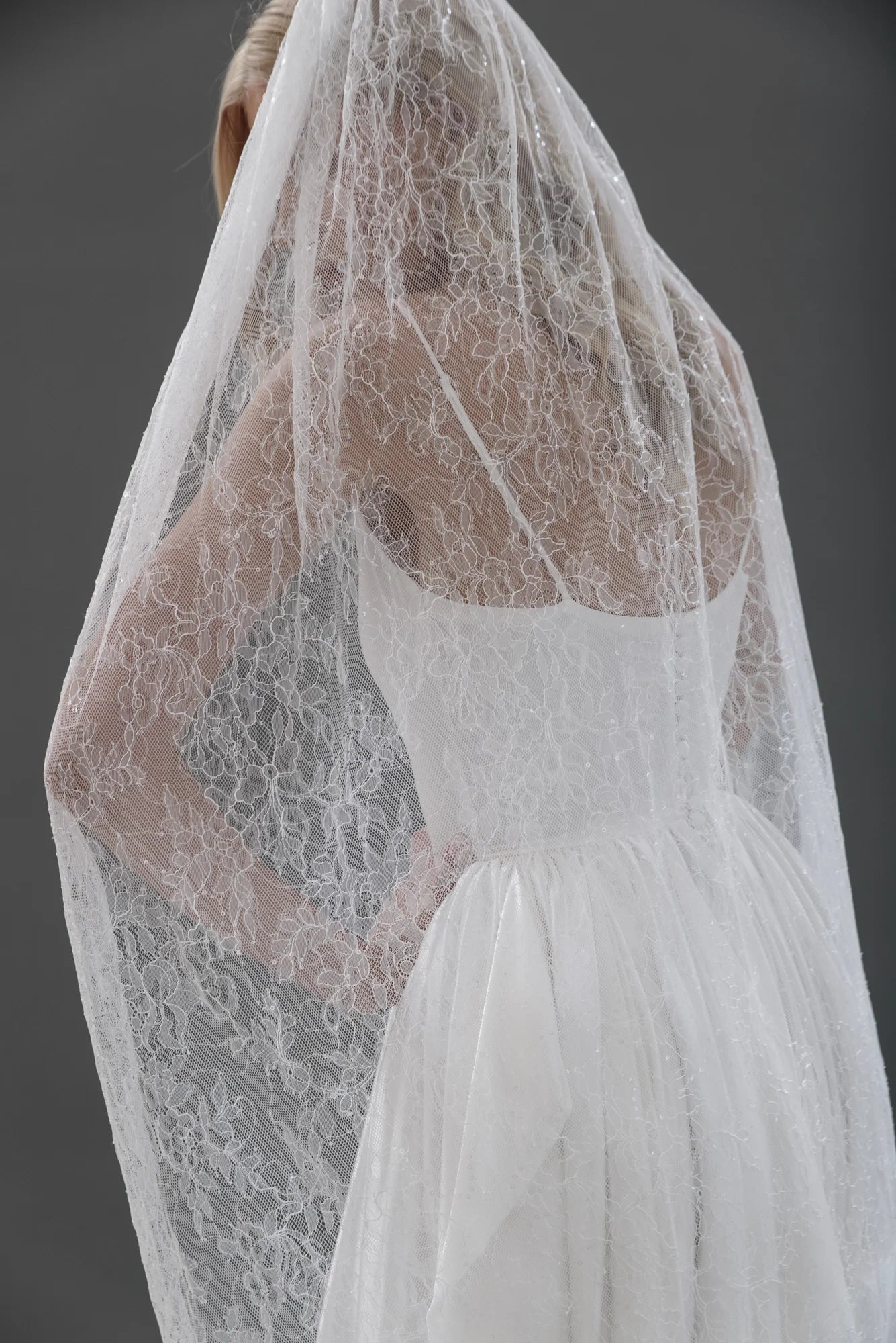 Chantilly Lace Veil V2415 Heirloom