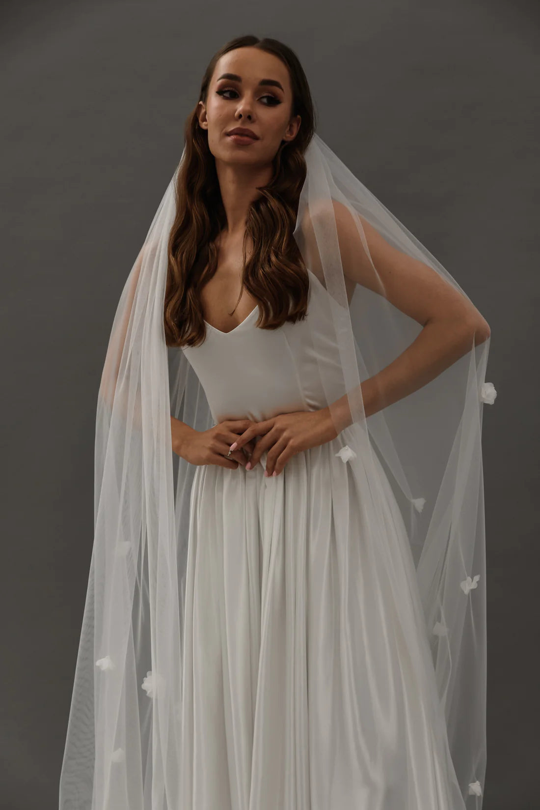 V020 Heirloom Veil