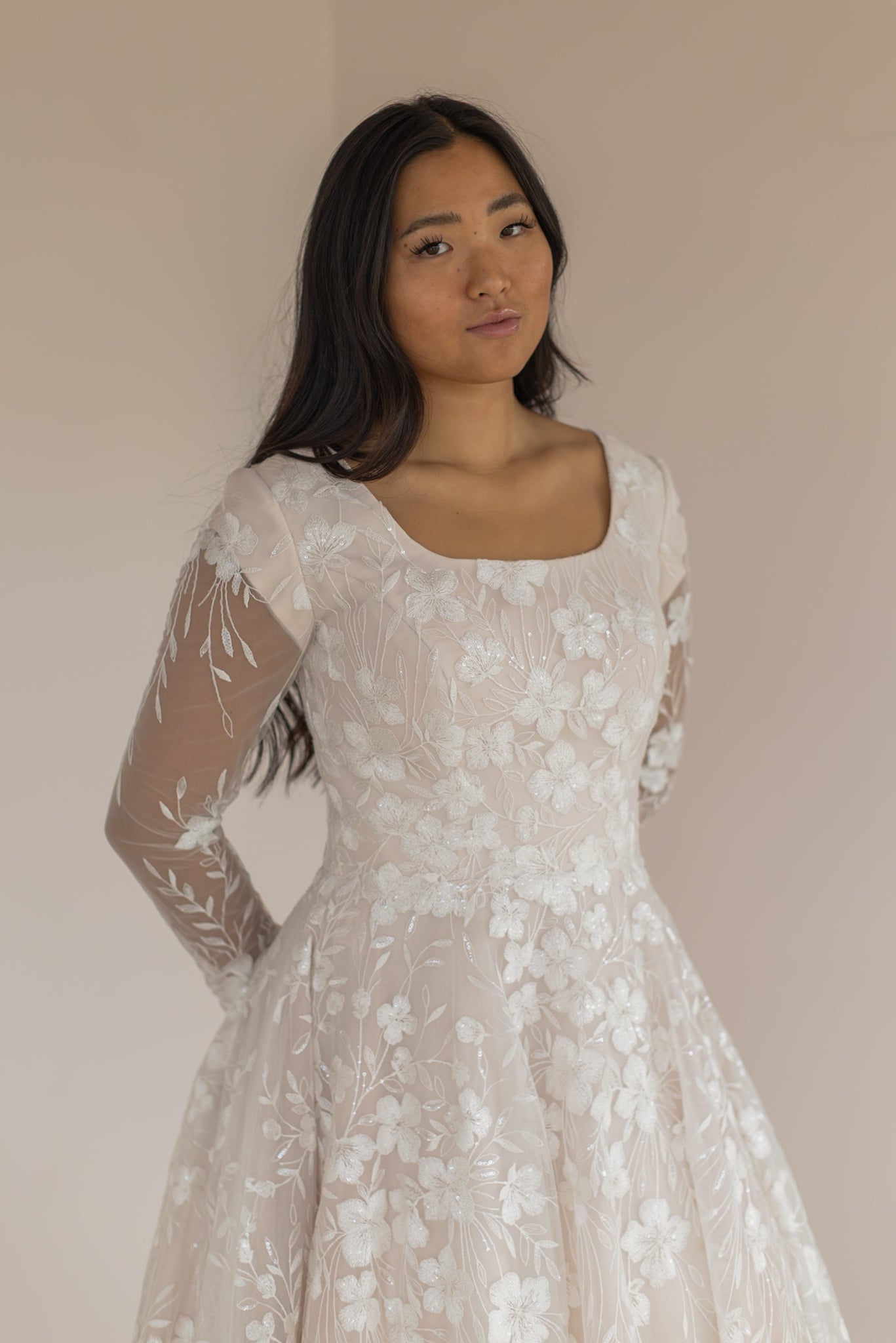 MOD958 by Mon Cheri
