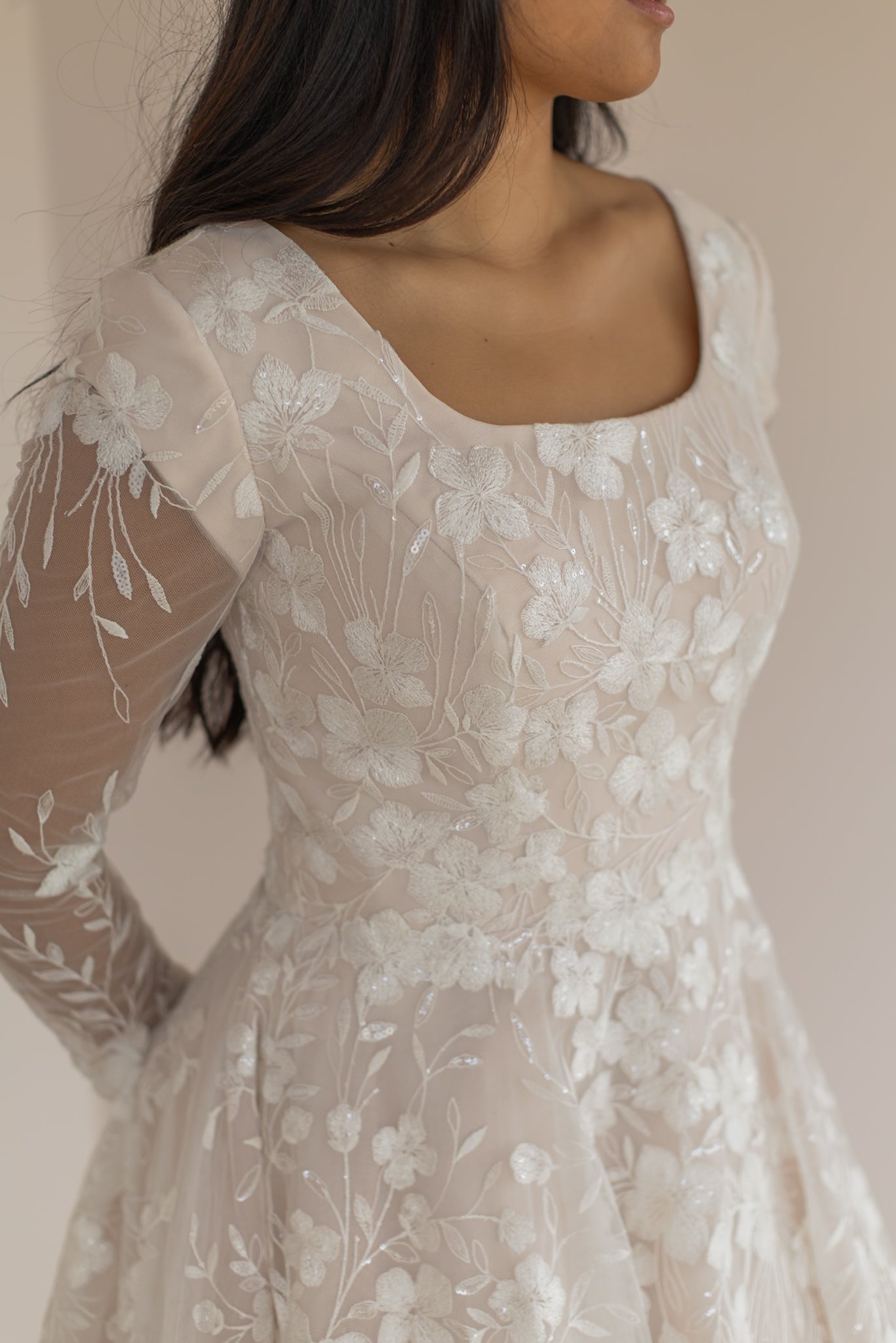MOD958 by Mon Cheri