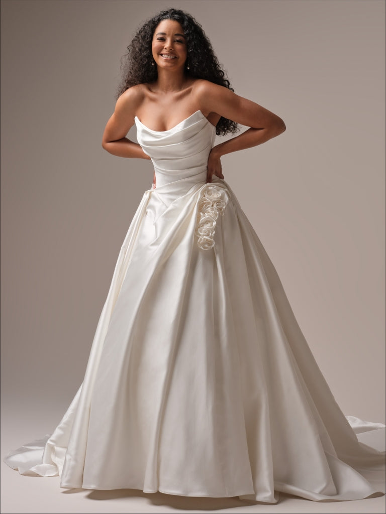 Antoinette by Maggie Sottero 8 / Black Antoinette by Maggie Sottero 8 / Black