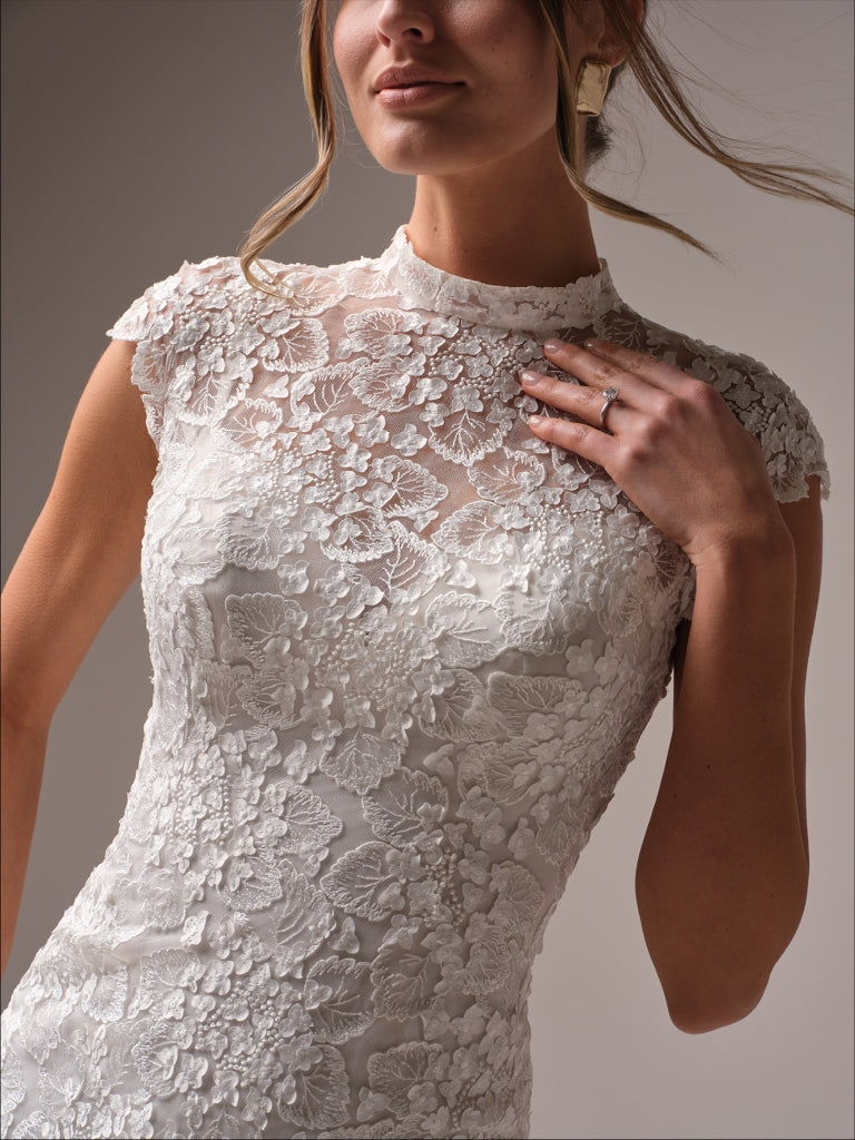 Auburn by Maggie Sottero 8 / Ivory over soft Pearl Auburn by Maggie Sottero 8 / Ivory over soft Pearl