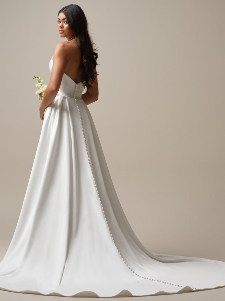 detachable satin train wedding dress 2024 Exquisite Satin Off Shoulder Sleeveless Sweetheart 2 In 1 Mermaid Wedding Dresses Ruched Pleats Trumpet Bridal Gowns New Arrival With Removable