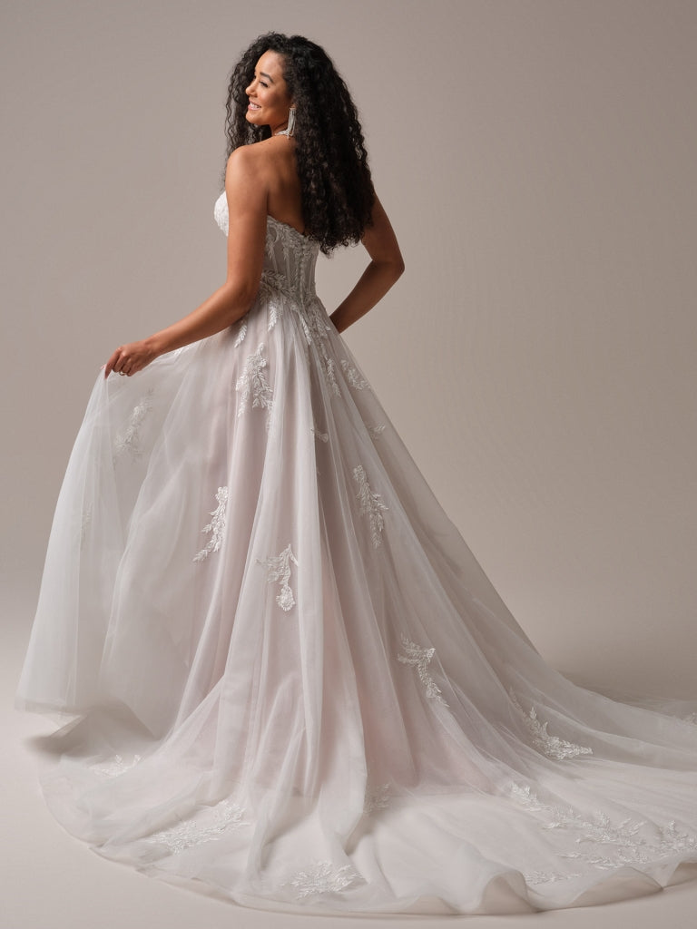victoria wedding dress designer 10 Victorian-Inspired Wedding Gowns To Swoon For