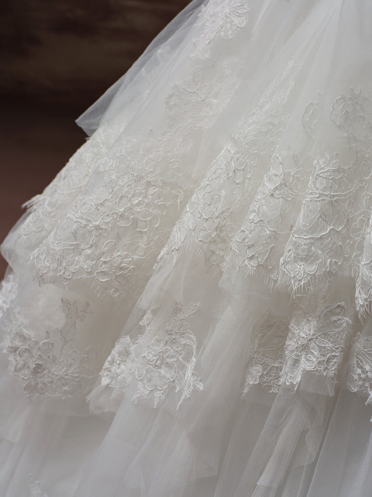 Sauvignon by Sottero & Midgley