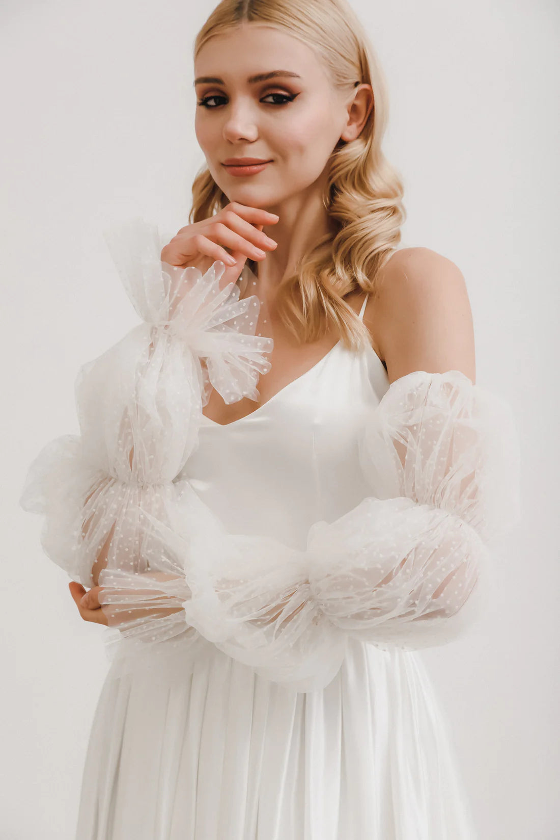 Alina Sleeves - Accessories