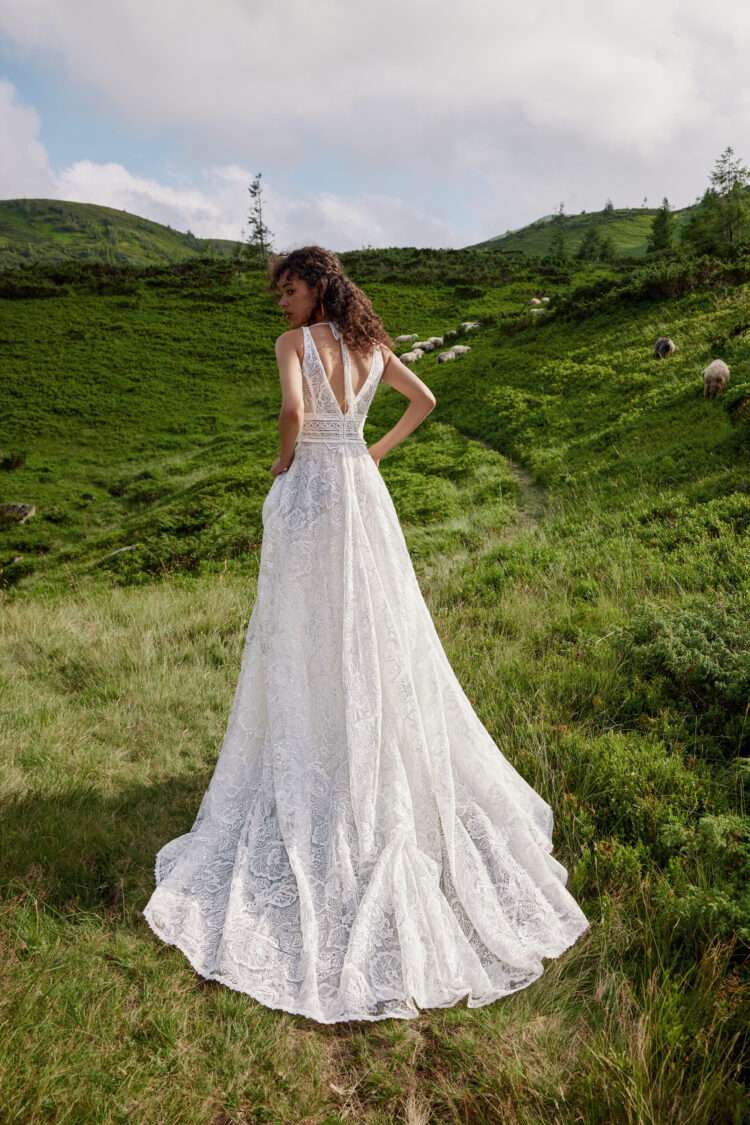 Bernadette by Ariamo Boho
