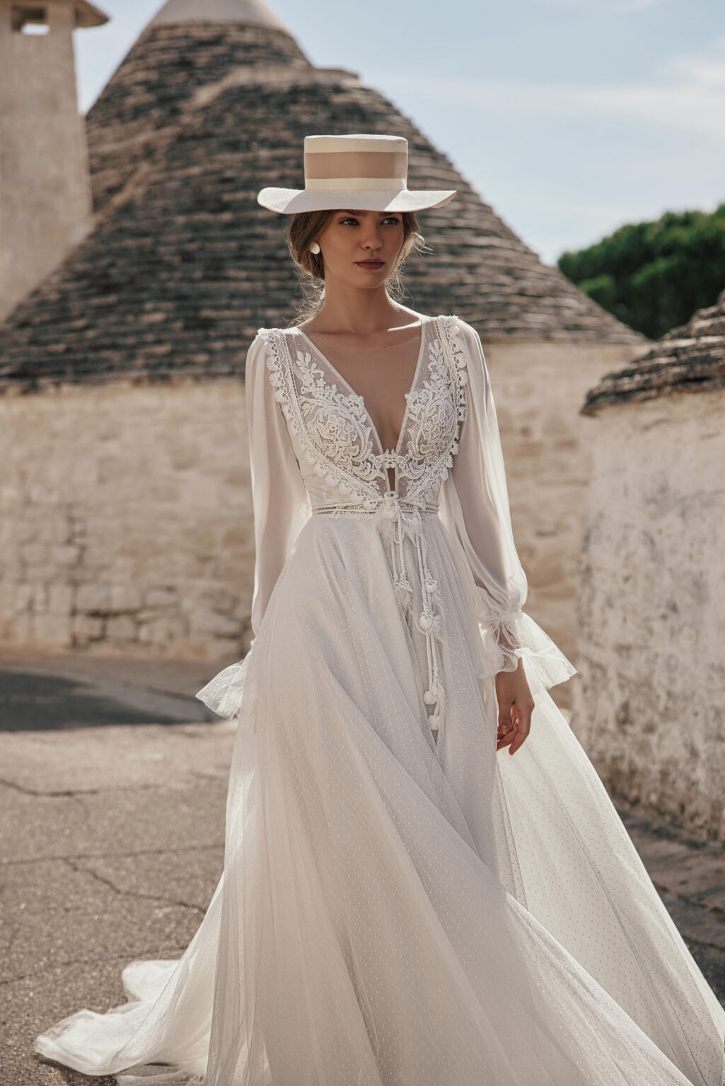Cadence by Ariamo Boho