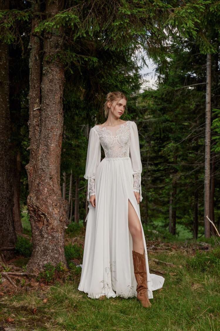 Clyde by Ariamo Boho Dress: Bridal Closet Details Clyde by Ariamo Boho Dress: Bridal Closet Details