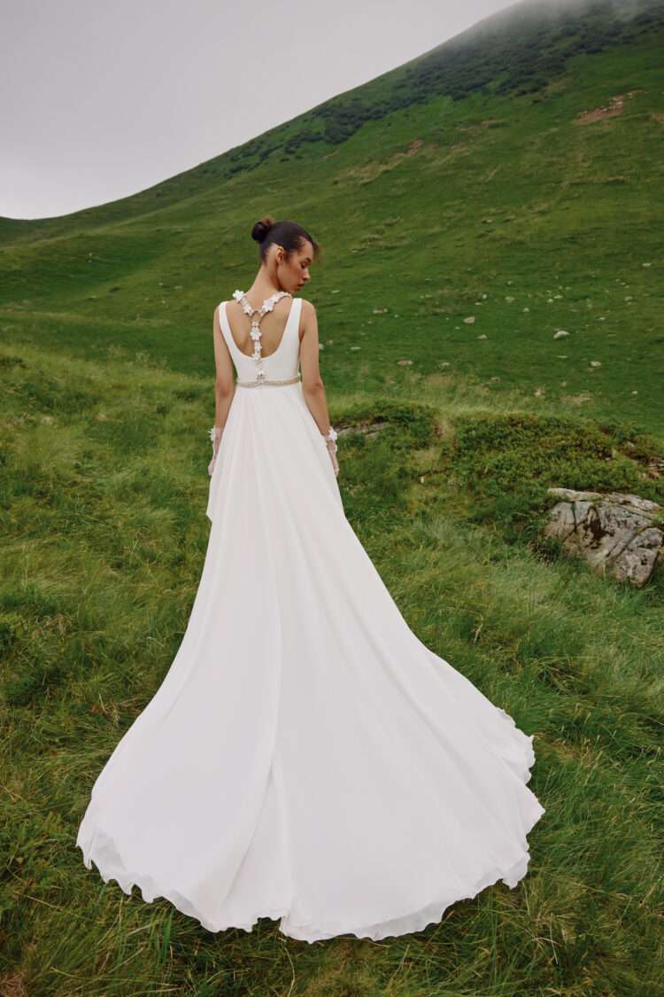 Francesca by Ariamo Boho
