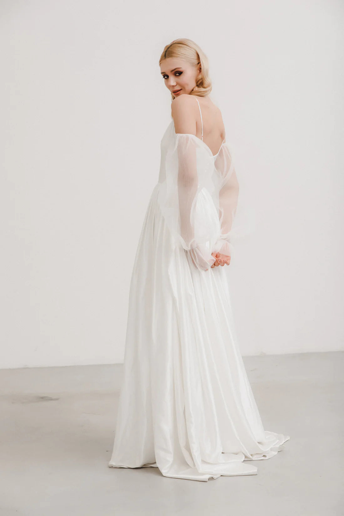 Mary Sleeves - Accessories