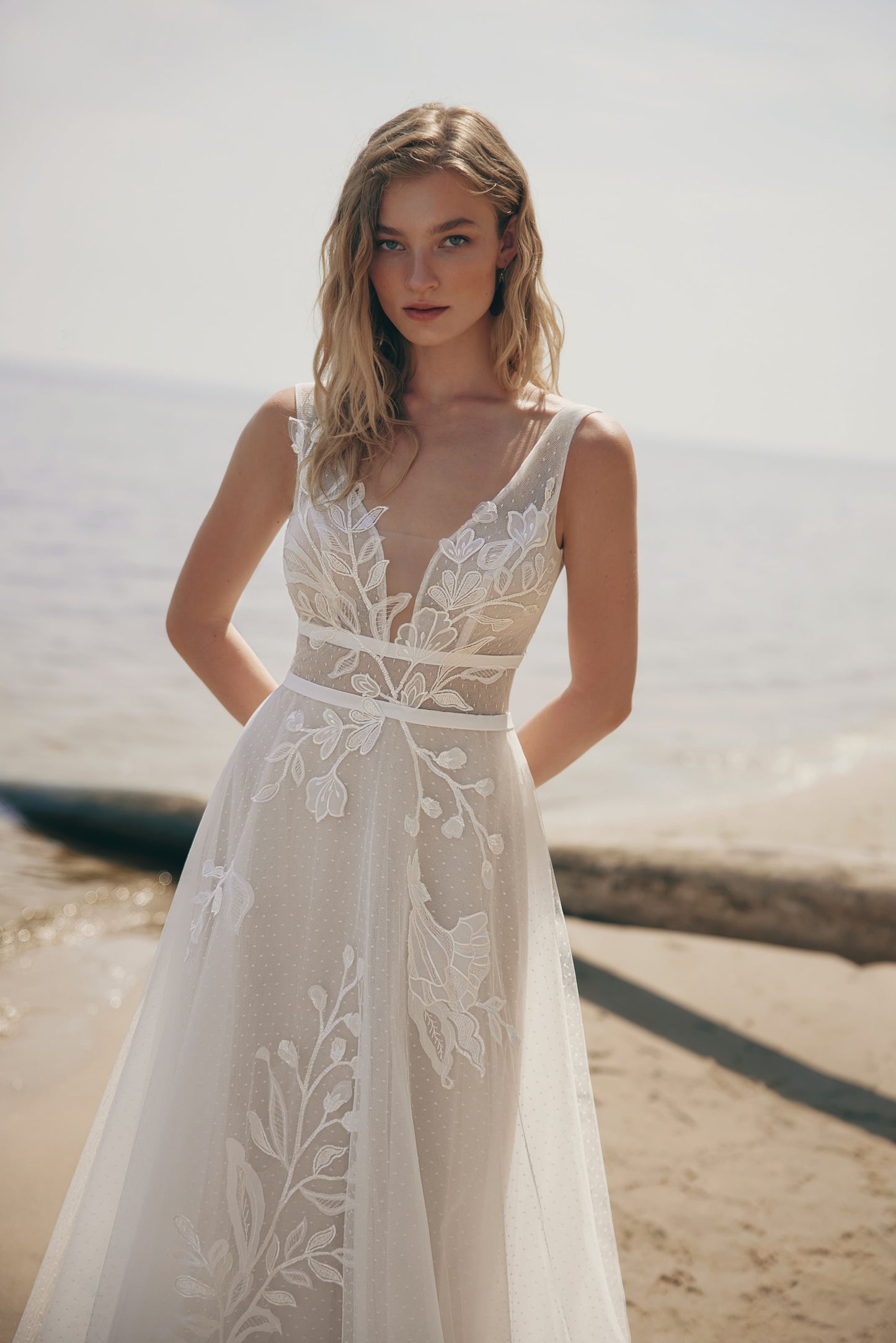 Senorita by Ariamo Boho