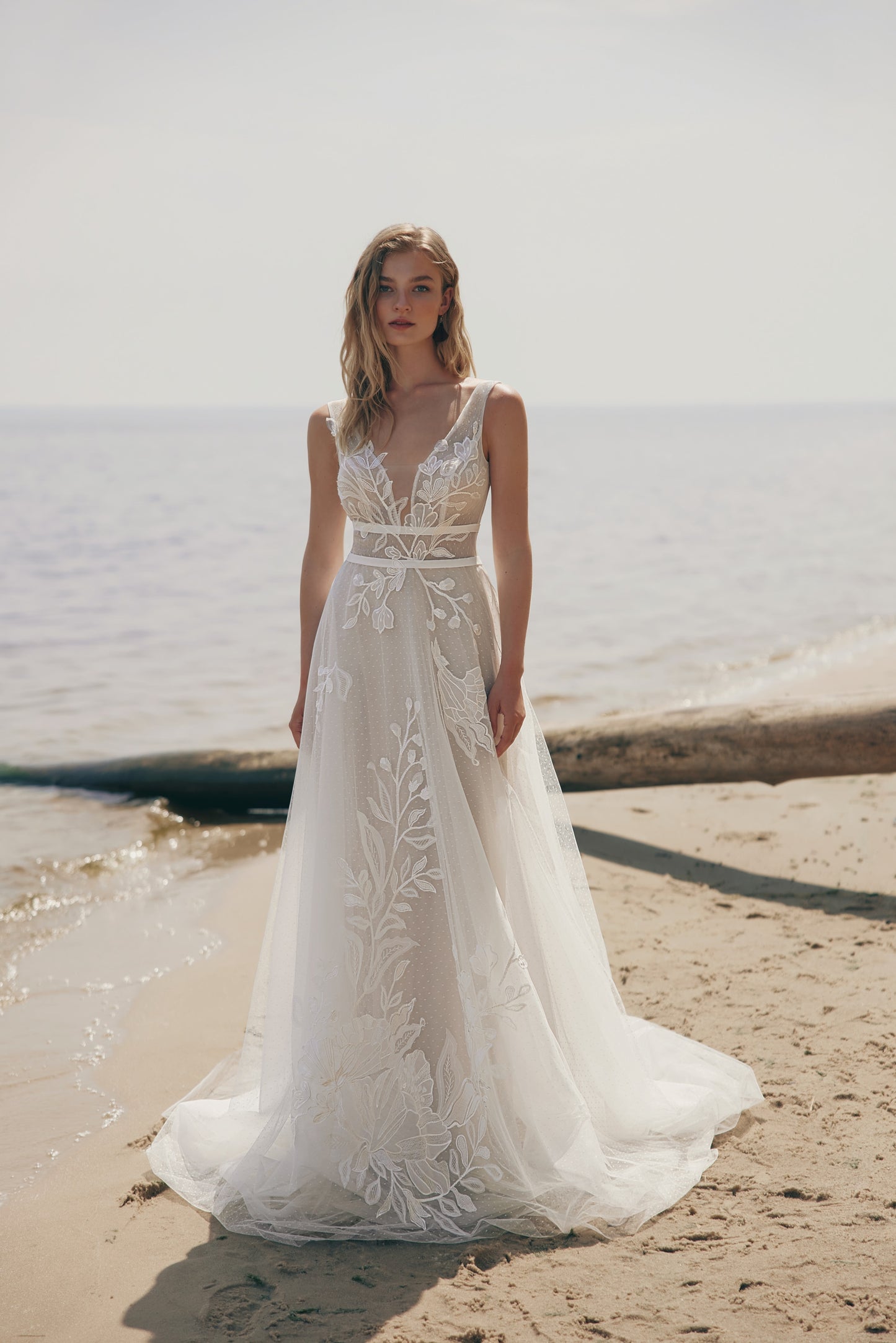 Senorita by Ariamo Boho
