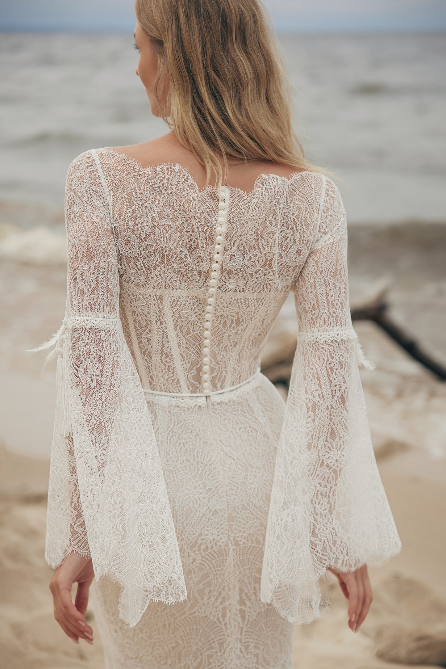 Sway by Ariamo Boho
