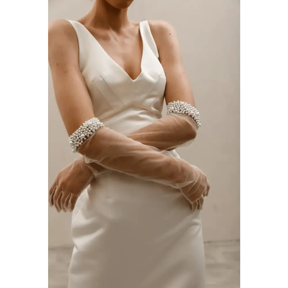 Pearl Cuff Gloves G003