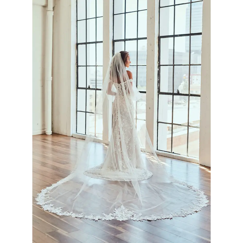 Royal Cathedral Bridal Veil V2395RC Bridal Closet
