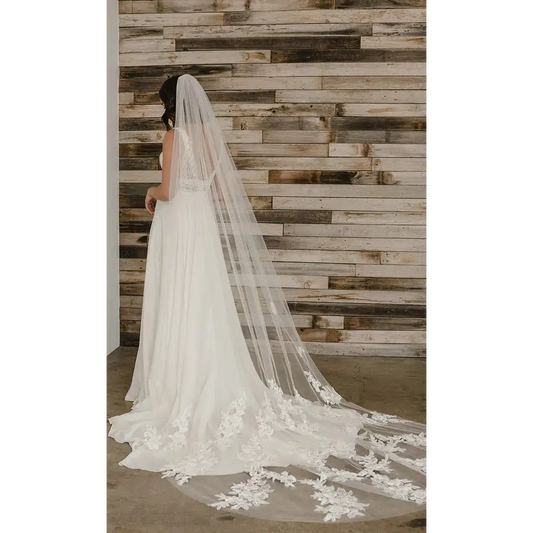 V2198C Cathedral Veil - Ivory - Accessories