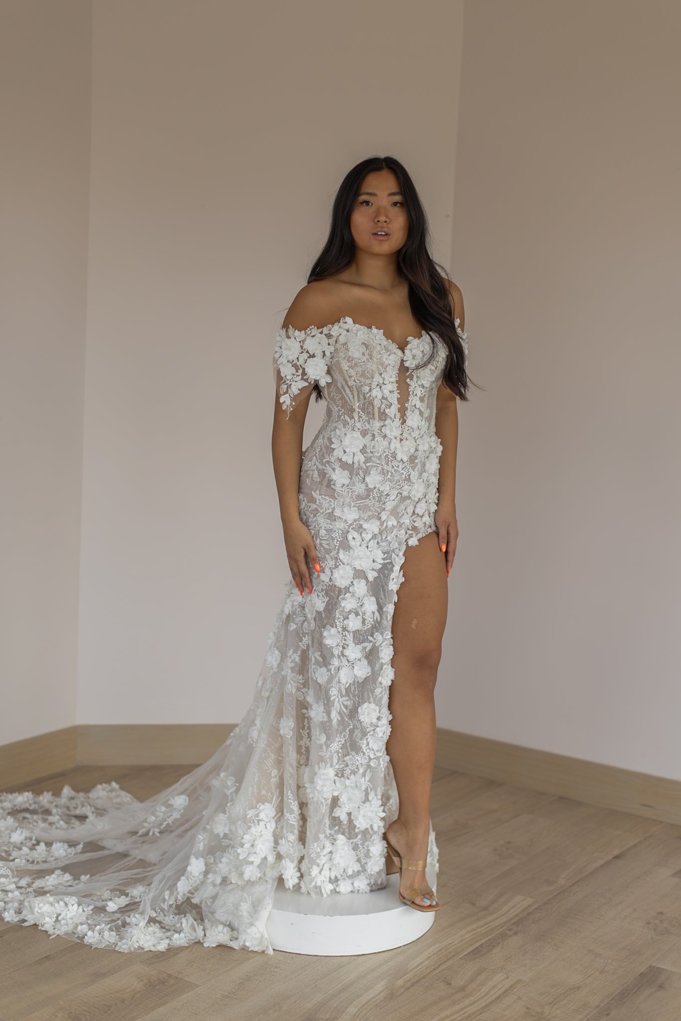 Bloom - 122171 by Enchanting