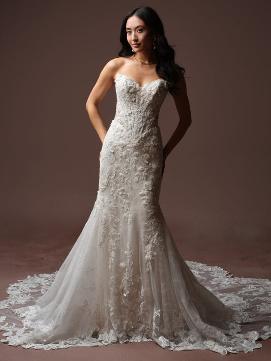 Elegant Fit-and-Flare Wedding Dresses from Bridal Closet Elegant Fit-and-Flare Wedding Dresses from Bridal Closet