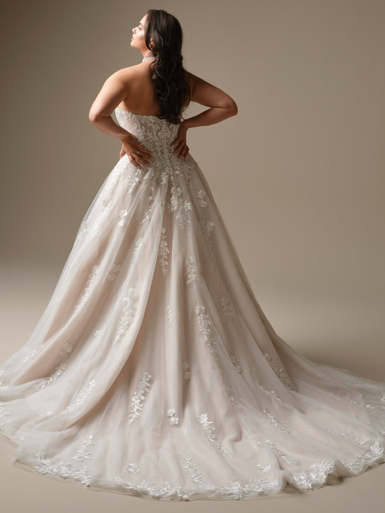 jennifer wedding dress designer New gown alert!! This is Jennifer from Jenny Yoo's new collection and we are completely in love with her Designer: @jennyyoonyc #jennyyoo #jennyyoobridal #stunningdress #elegantweddingdress #weddingdresses #weddingdressinspo #weddings
