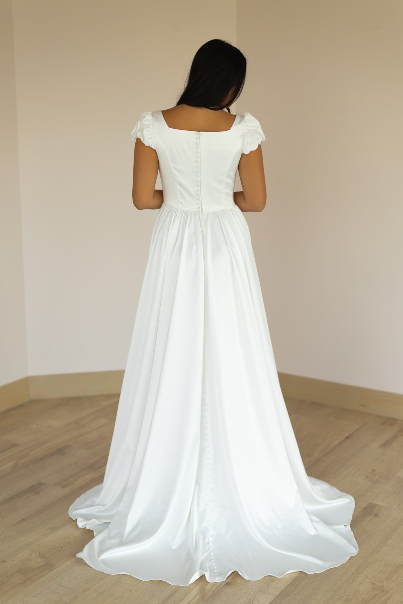 Poppy by Bridal Closet 4 / Ivory Poppy by Bridal Closet 4 / Ivory