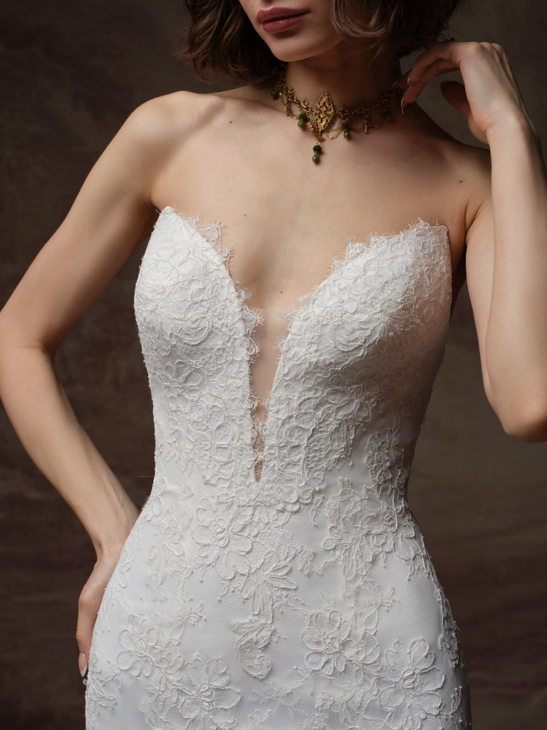 Sauvignon by Sottero & Midgley