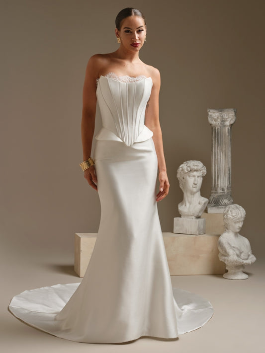 Elegant Fit-and-Flare Wedding Dresses from Bridal Closet Elegant Fit-and-Flare Wedding Dresses from Bridal Closet