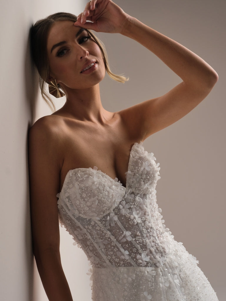 Sicilia by Sottero and Midgley