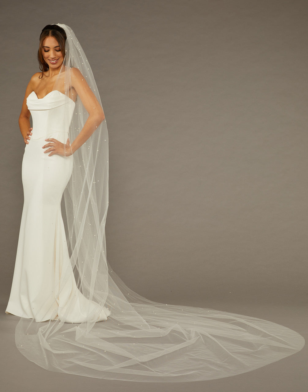 V2488RC Dense Pearl Top Royal Cathedral Veil