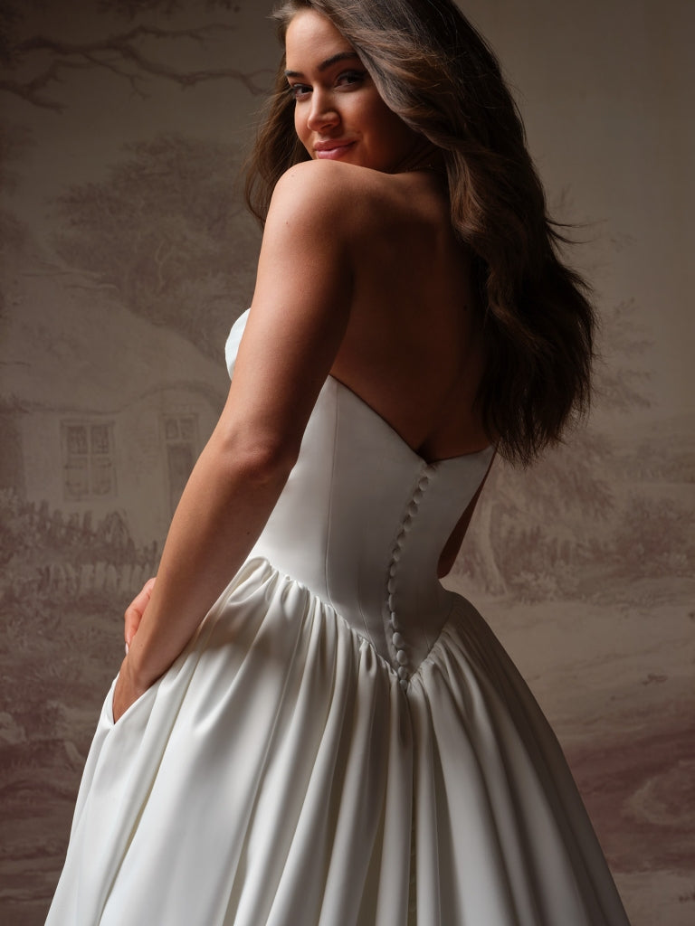 Vanessa by Rebecca Ingram