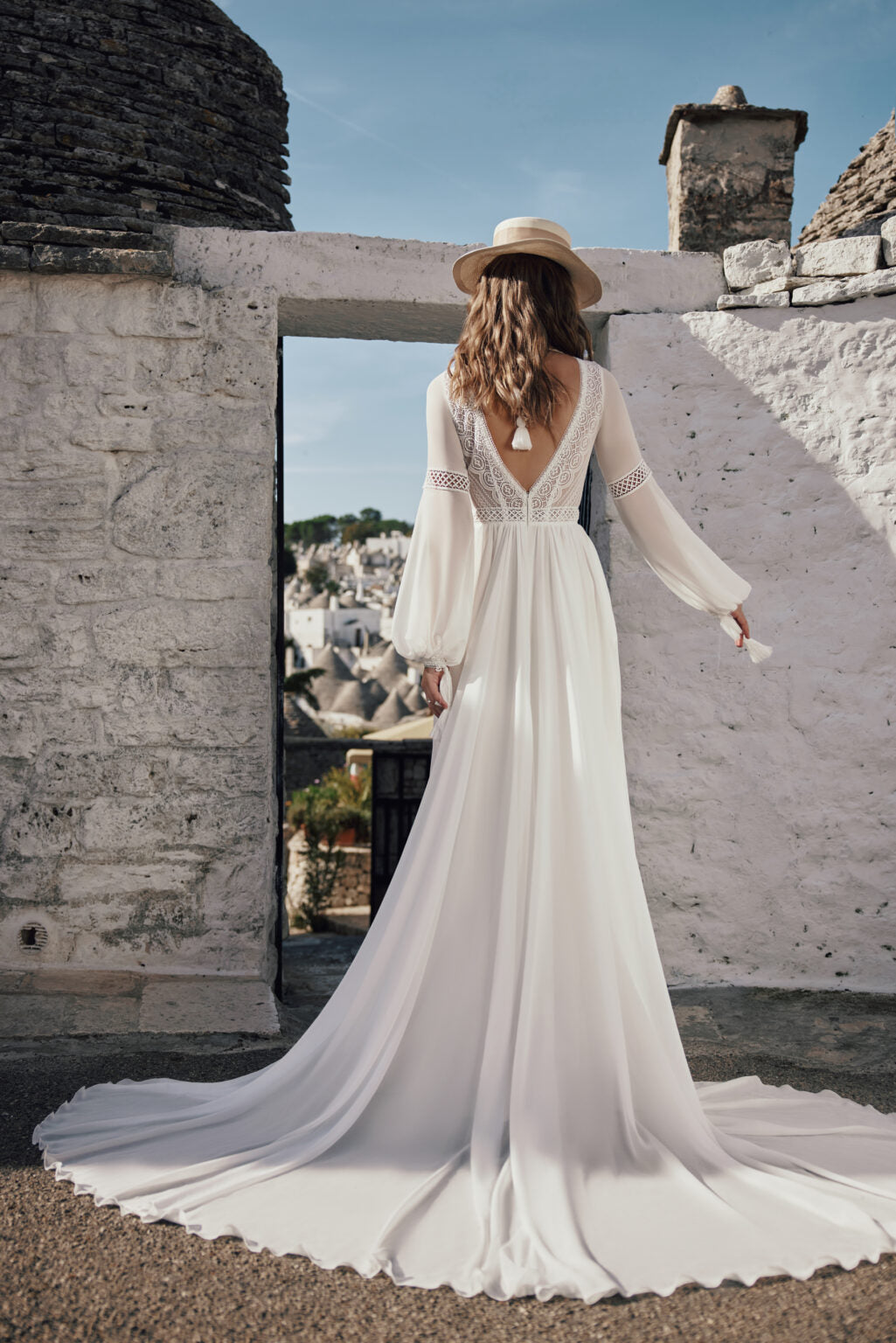Bella by Ariamo Boho