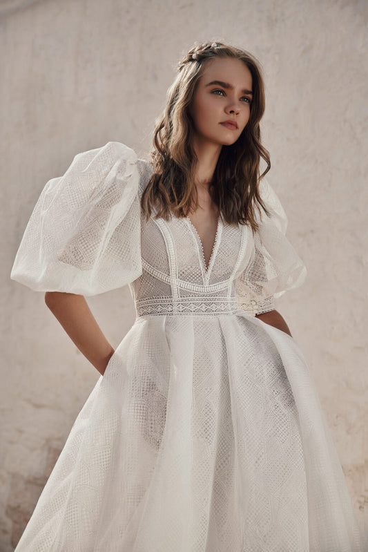 Blossom by Ariamo Boho