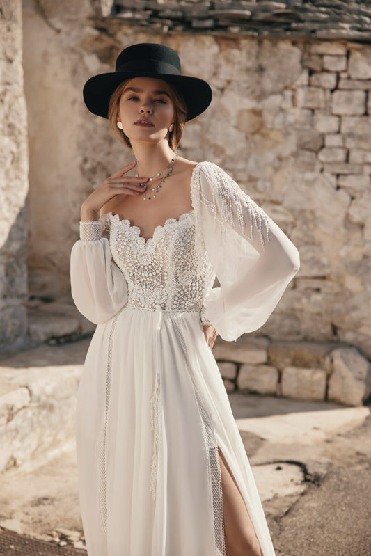 Daydream by Ariamo Boho