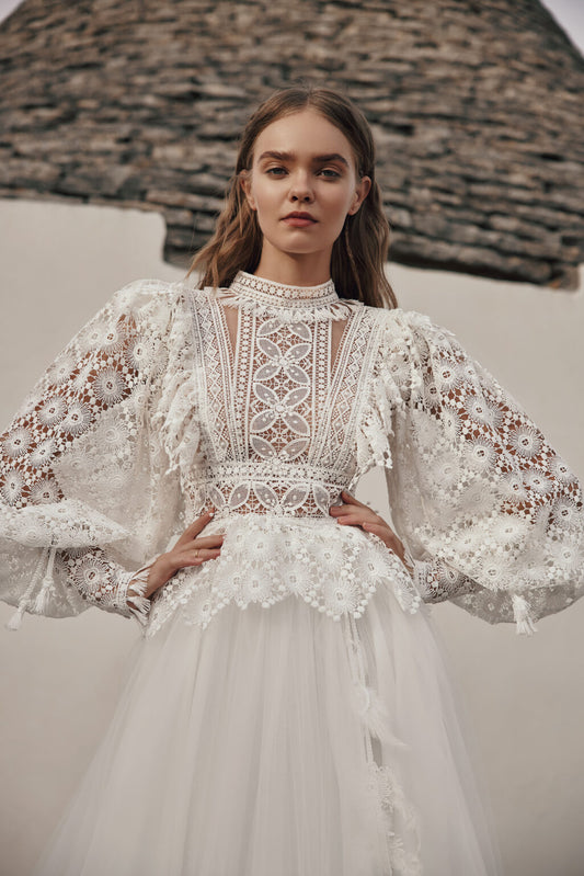 It's a Love by Ariamo Boho