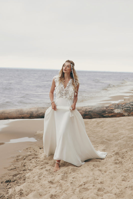 Kiss of Life by Ariamo Boho