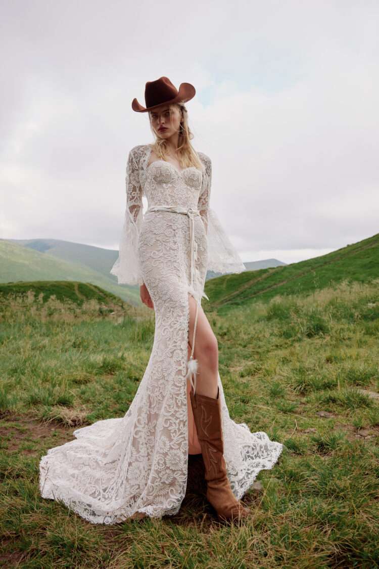 Lavinia by Ariamo Boho