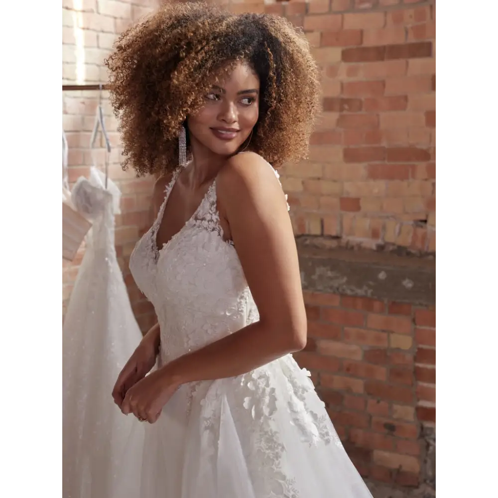 Arta by Sottero & Midgley - Sample Sale - 12 / Ivory / Long