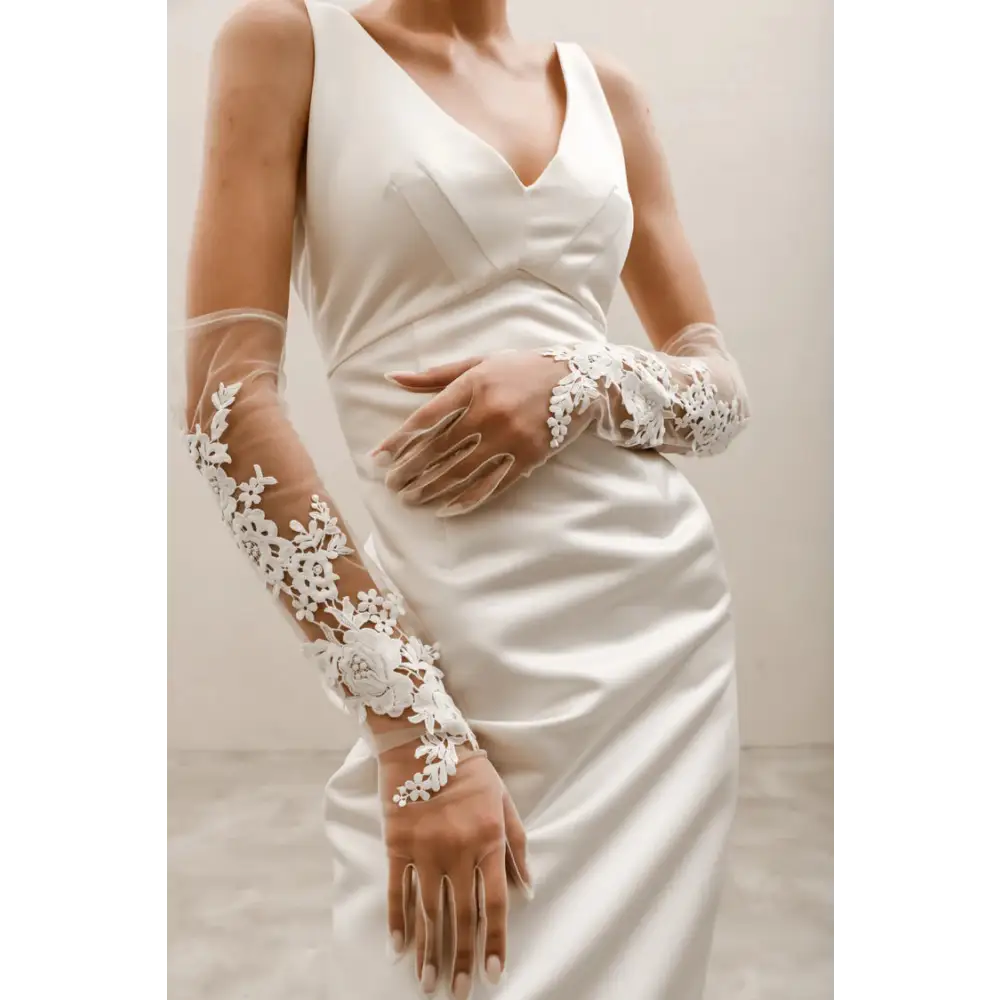 Bridal Gloves Lace G001