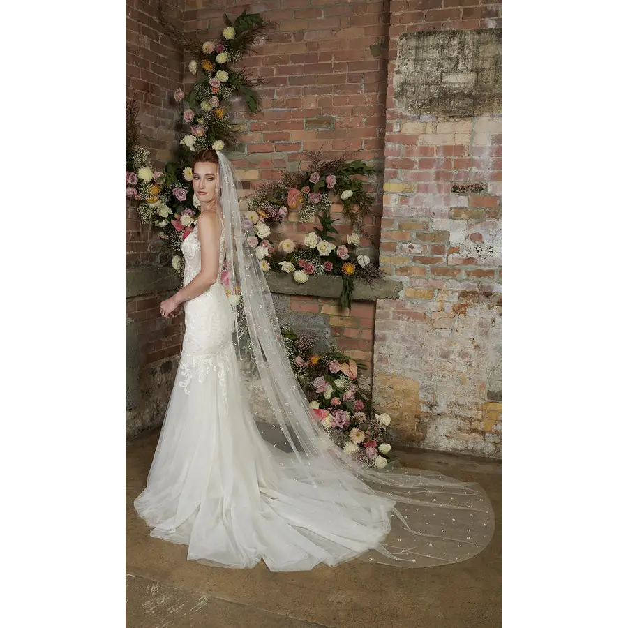 Bridal Veil V2295C - Accessories