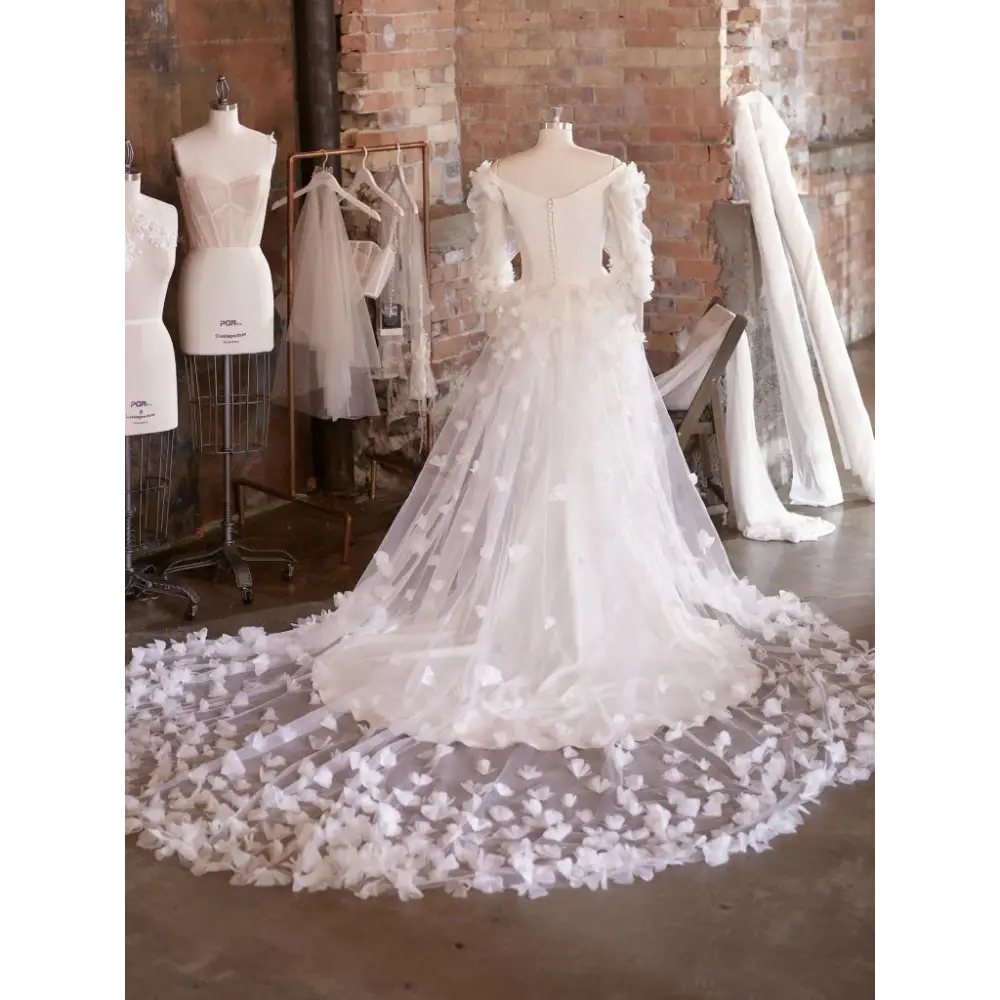 Maggie Sottero Eldridge Detachable Train - Accessories