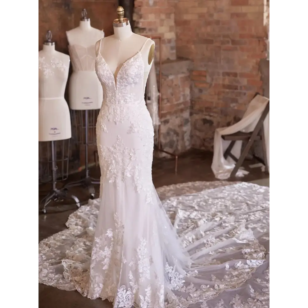Maggie Sottero Fontaine Detachable Plain tulle Train