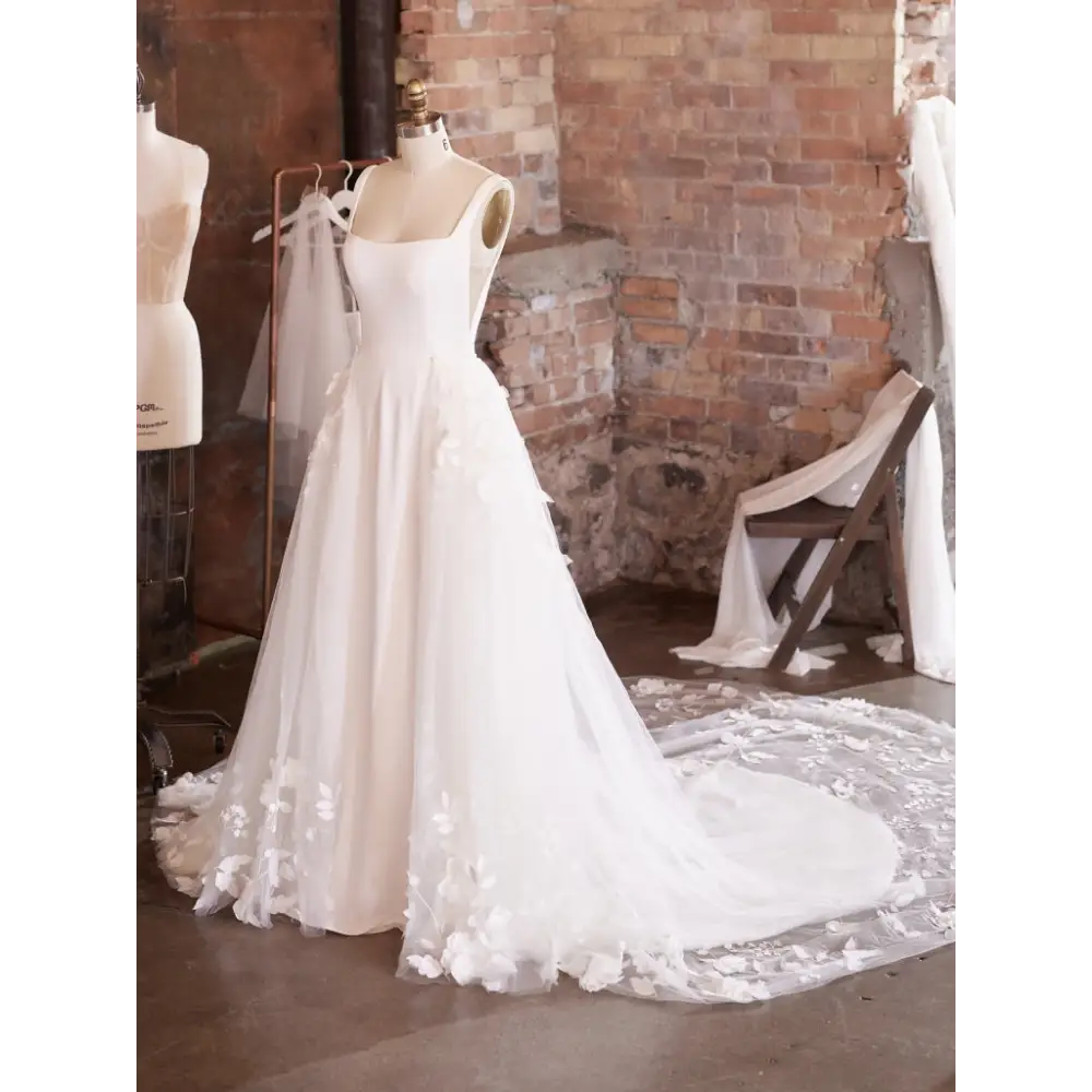 Maggie Sottero Lavinia Detachable Train - Accessories