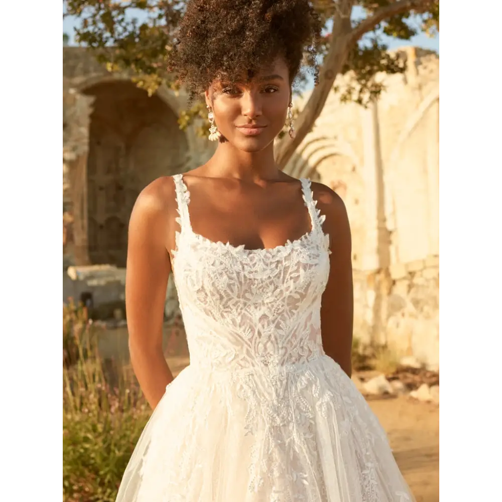 10 Beautiful Wedding Dress Hangers - Chic Vintage Brides : Chic