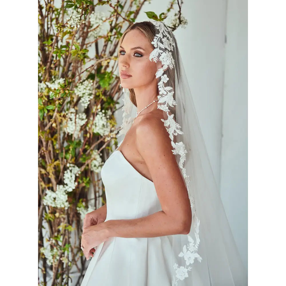 Mantilla Royal Cathedral Bridal Veil | V2397RC-M - Ivory -