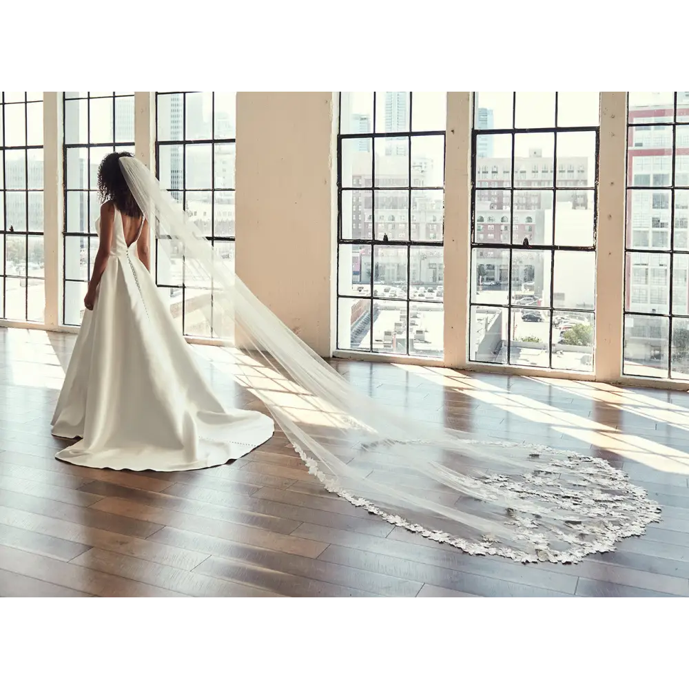Royal Cathedral Bridal Veil | V2392RC - Ivory - veils