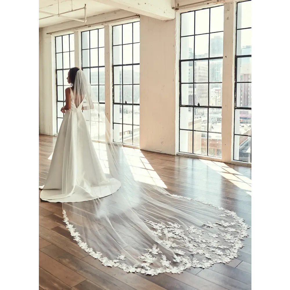 Royal Cathedral Bridal Veil | V2392RC - Ivory - veils