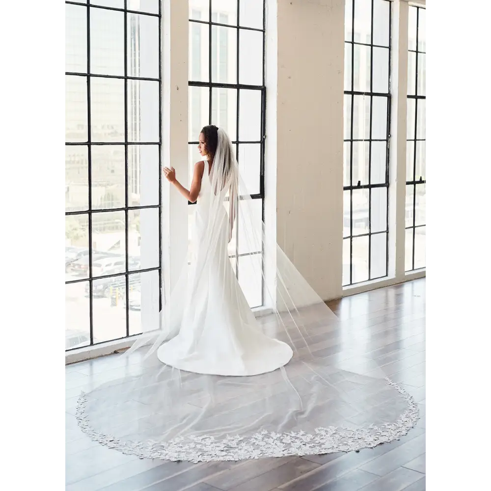 Royal Cathedral Bridal Veil | V2393RC - Ivory - Veils