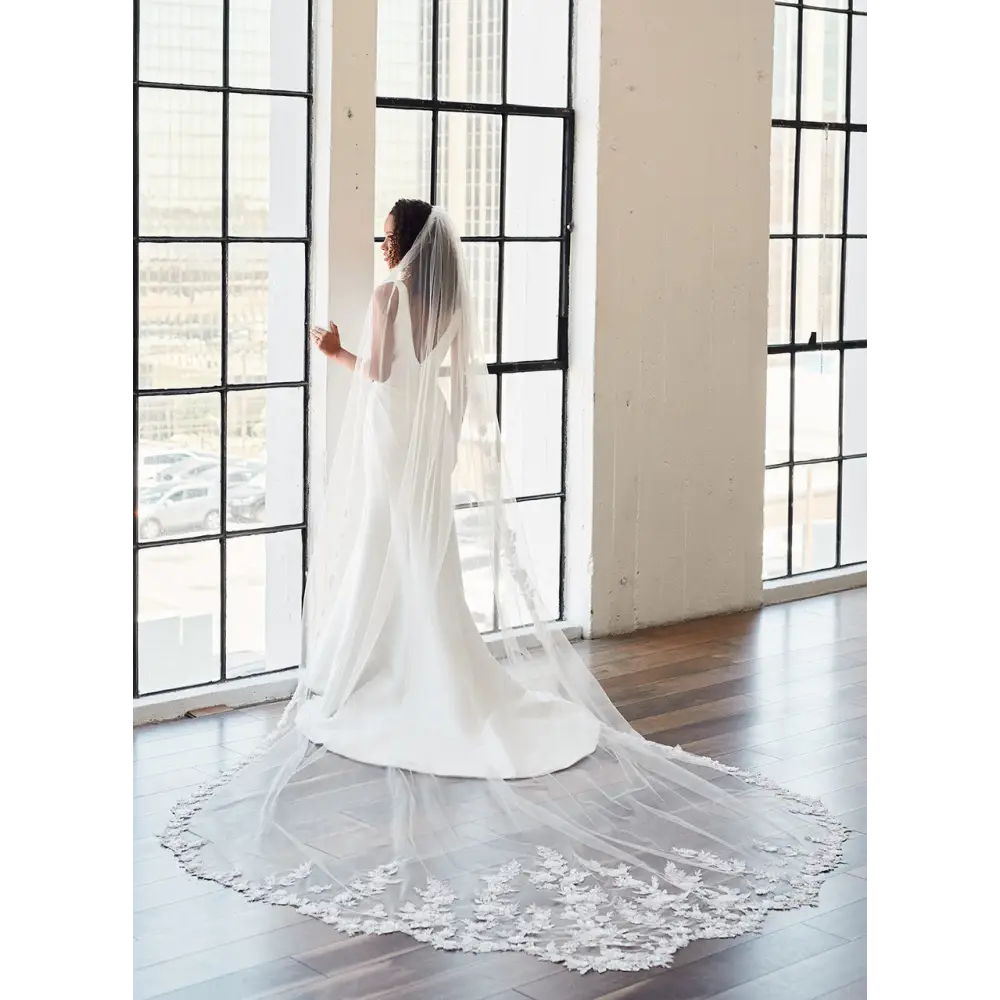 Royal Cathedral Bridal Veil | V2396RC - Ivory - veils