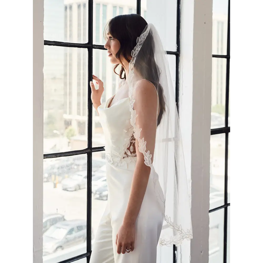 Single Tier Bridal Veil | V2383SF - Ivory - veils