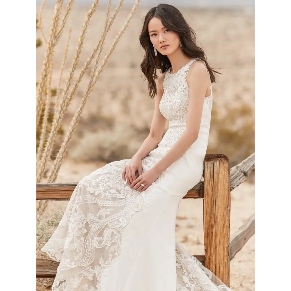 Used Wedding Dresses, Preowned & Sample Gowns | Wedding dress sample sale, Second  hand wedding dresses, Classic wedding gowns